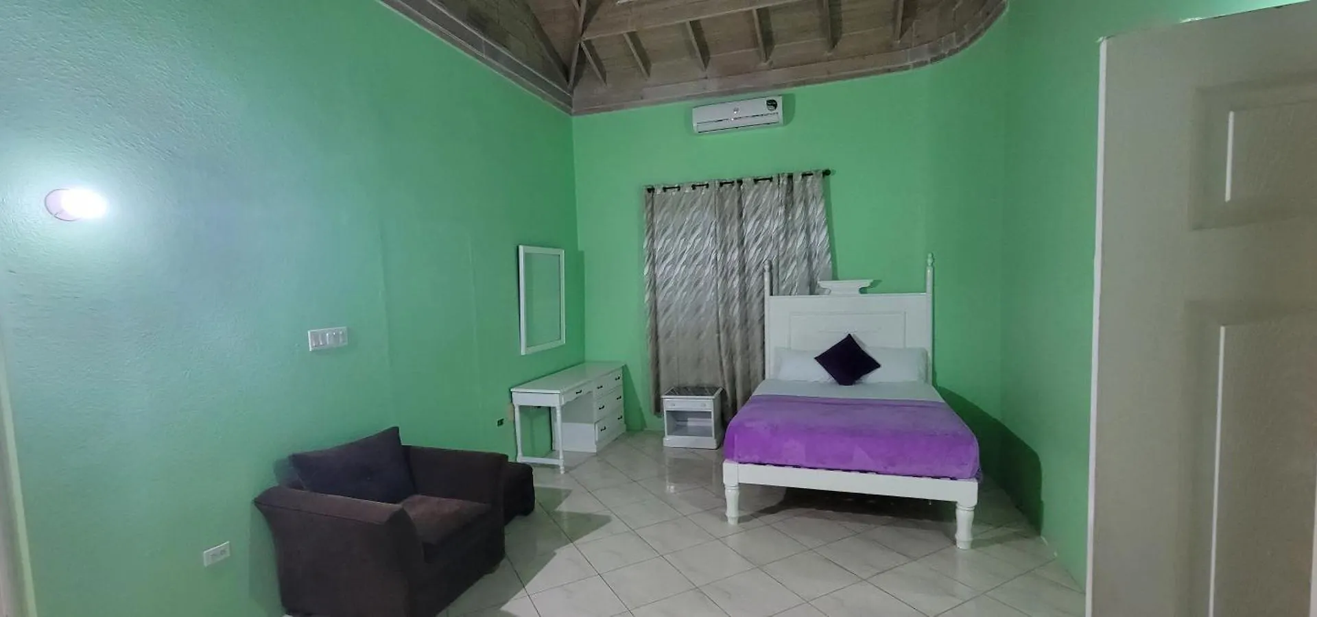 Wizzy Apartment White River 奥乔里奥斯 牙买加