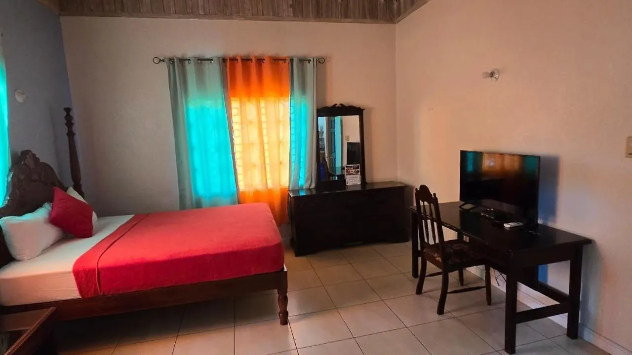 Wizzy Apartment White River 奥乔里奥斯