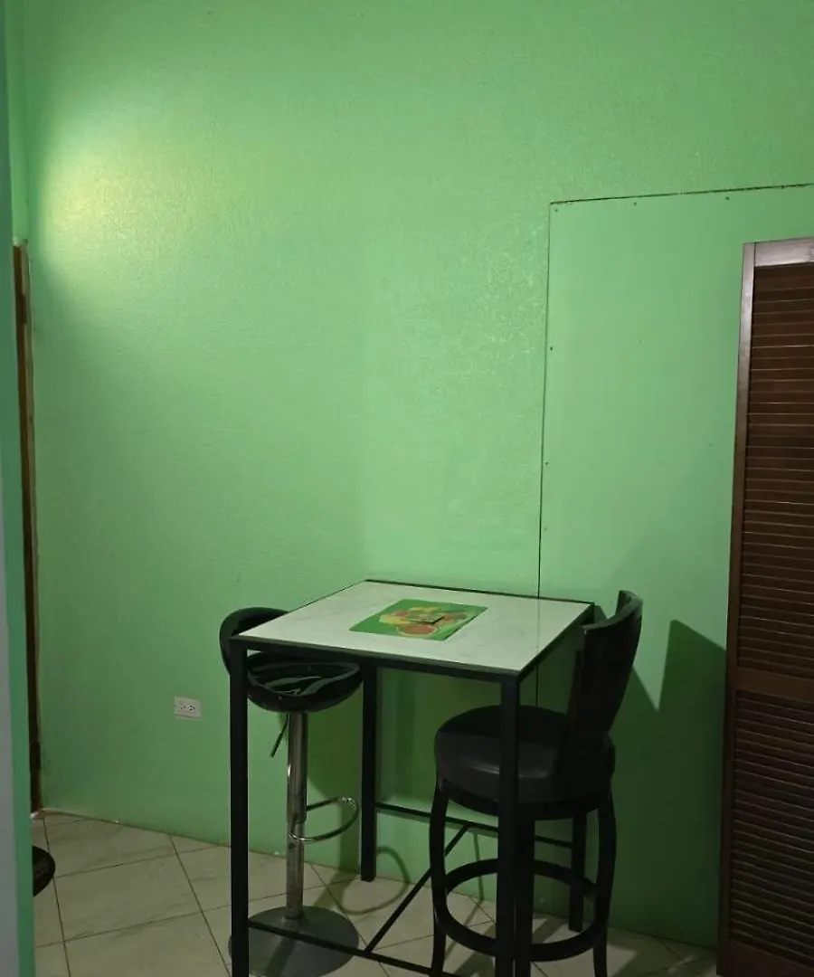 Wizzy Apartment White River Ότσο Ρίος 0*,